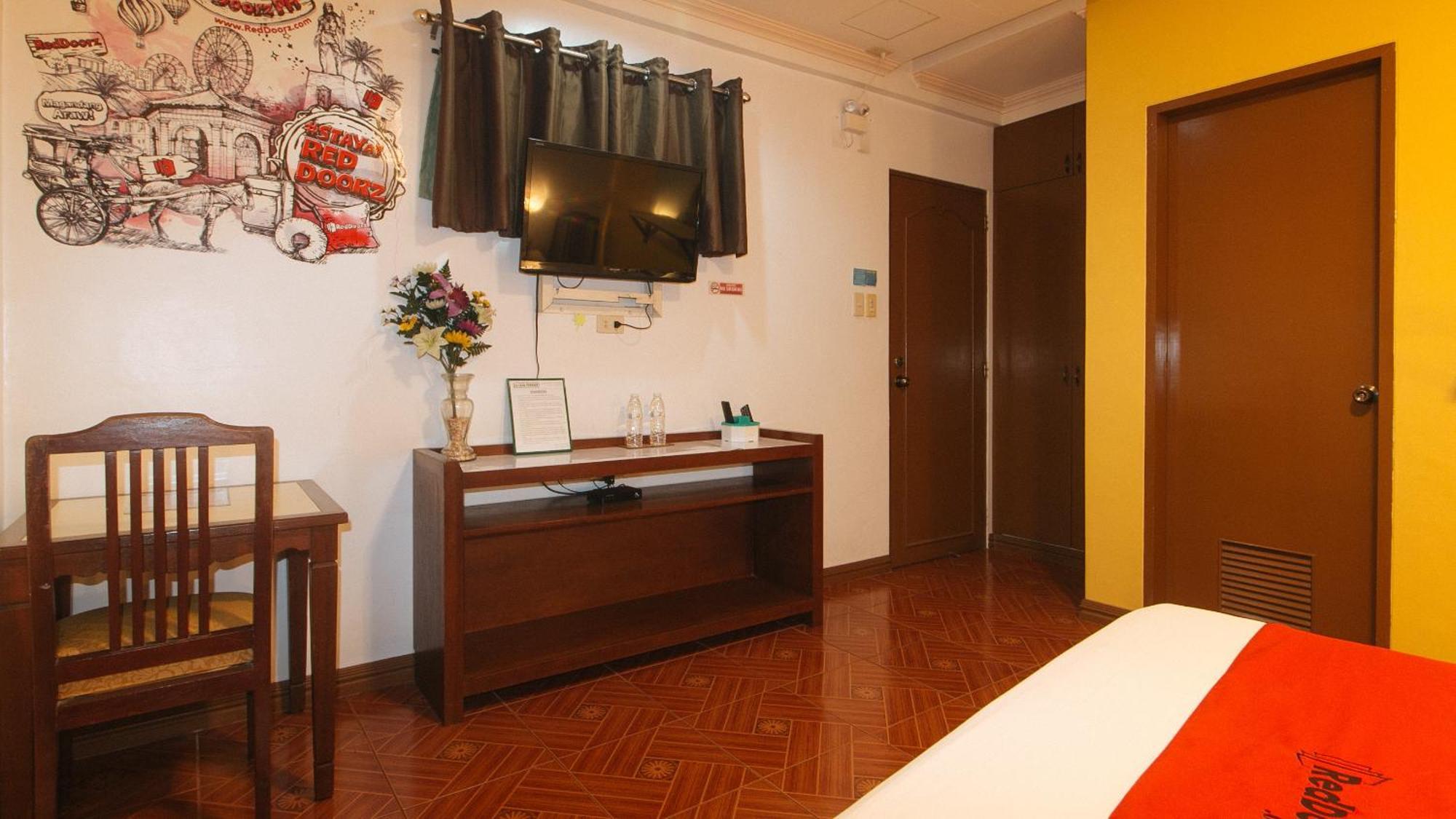 Reddoorz At La Casa Guesthouse Former Reddoorz At Tamarind Street Angeles City Exteriér fotografie